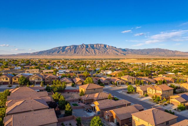 232 Loma Linda Loop NE, Rio Rancho, NM 87124