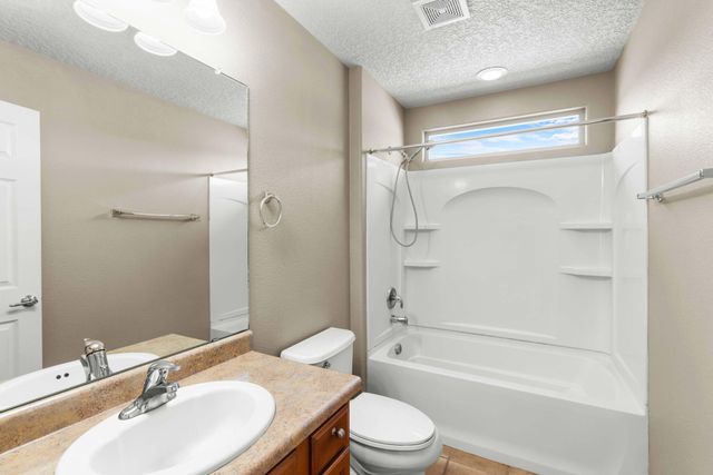 232 Loma Linda Loop NE, Rio Rancho, NM 87124