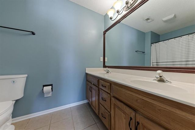 547 W Layton Street, Olathe, KS 66061