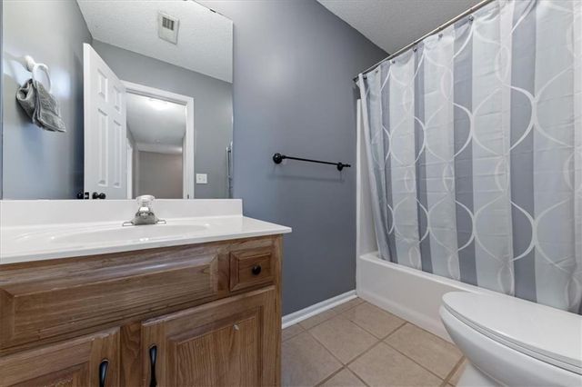 547 W Layton Street, Olathe, KS 66061