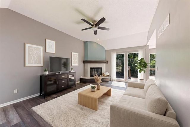 547 W Layton Street, Olathe, KS 66061