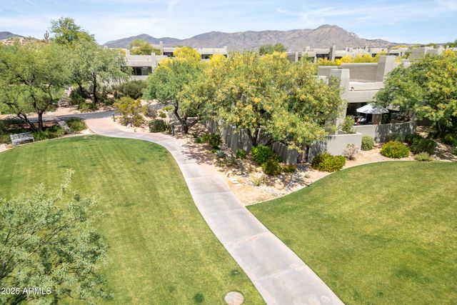 10063 E GRAYTHORN Drive, Scottsdale, AZ 85262