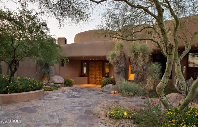 10063 E GRAYTHORN Drive, Scottsdale, AZ 85262
