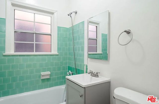 1245 S Orange Street 204, Glendale, CA 91204