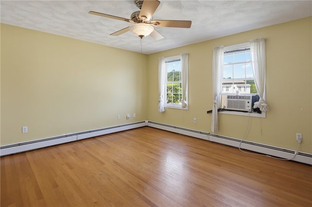 30 Gianna Drive, Cranston, RI 02921