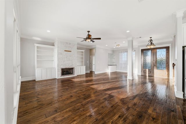 110 Eagles Roost Circle, Ennis, TX 75119