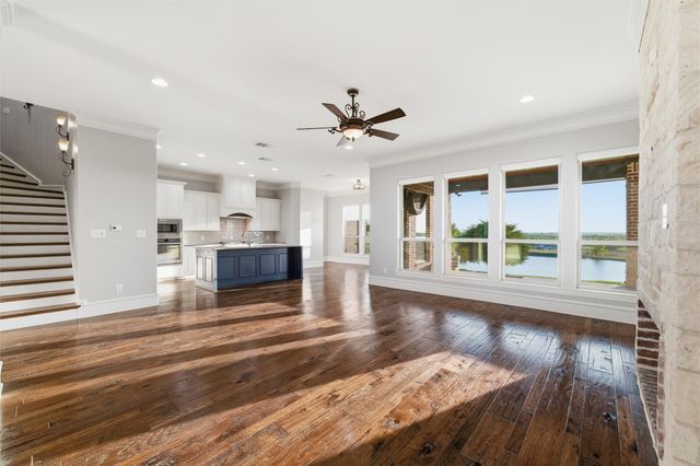 110 Eagles Roost Circle, Ennis, TX 75119