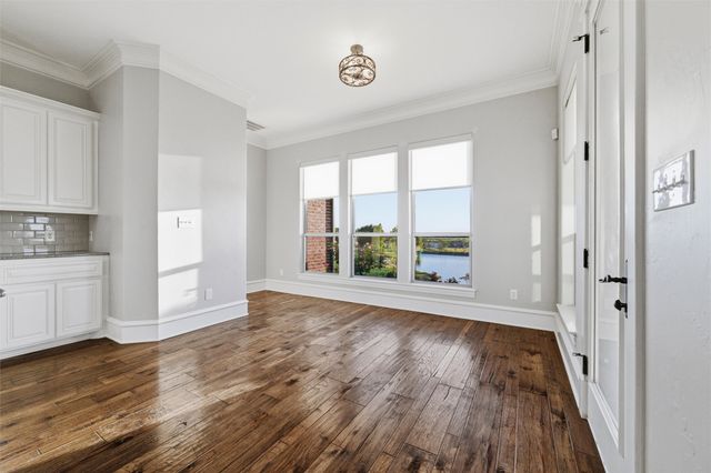 110 Eagles Roost Circle, Ennis, TX 75119