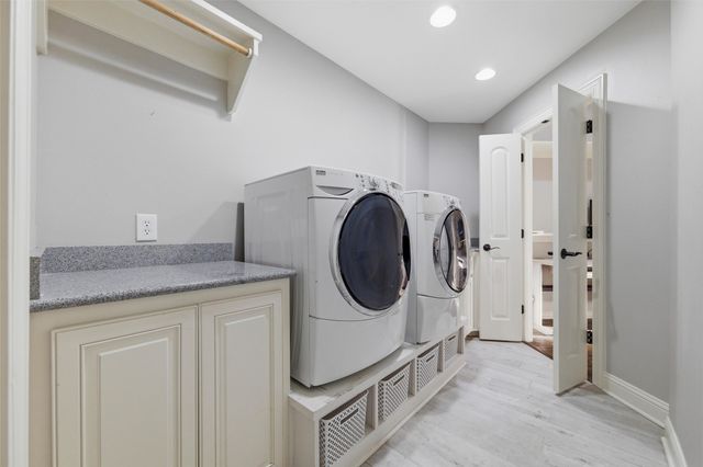 110 Eagles Roost Circle, Ennis, TX 75119