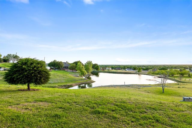 110 Eagles Roost Circle, Ennis, TX 75119