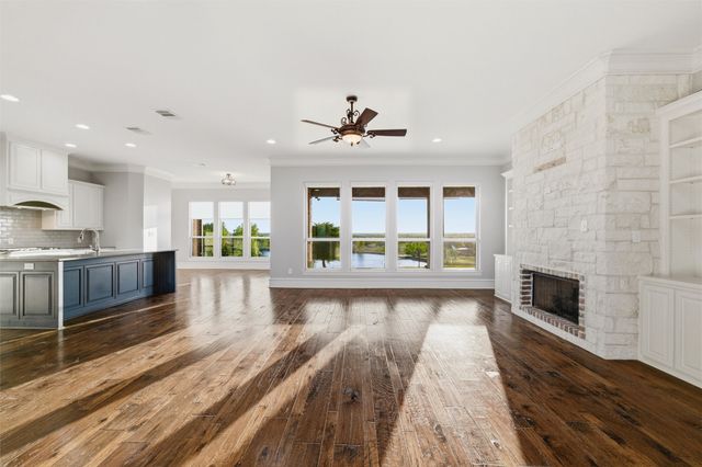 110 Eagles Roost Circle, Ennis, TX 75119