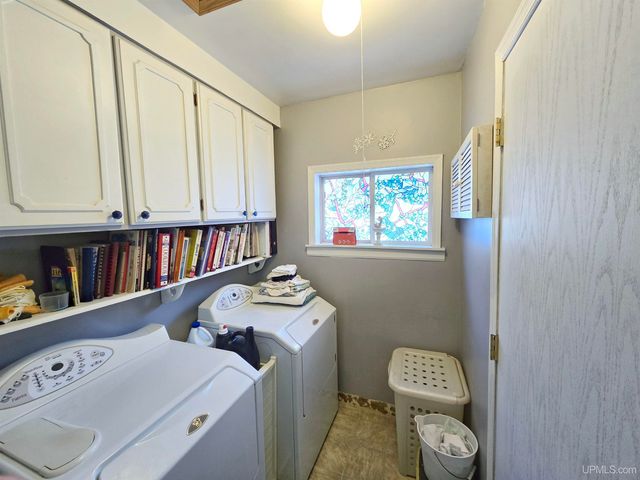 205 Iron Mountain Street, Iron Mountain, MI 49801