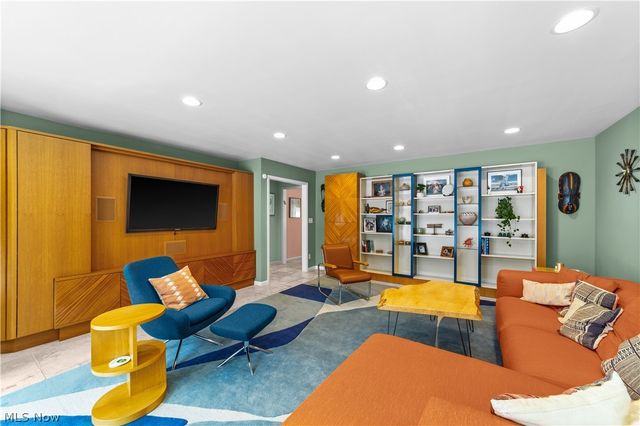 2408 Beachwood Boulevard, Beachwood, OH 44122