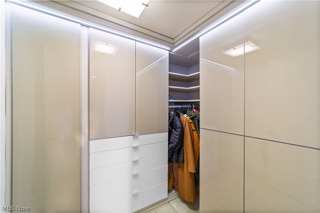 2408 Beachwood Boulevard, Beachwood, OH 44122