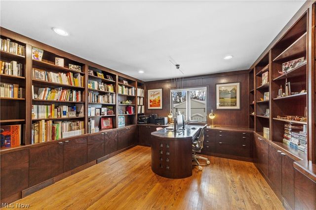 2408 Beachwood Boulevard, Beachwood, OH 44122