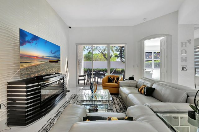 6623 Southport Drive, Boynton Beach, FL 33472