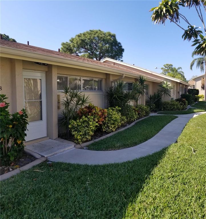 2772 WOODGATE LANE 28, Sarasota, FL 34231