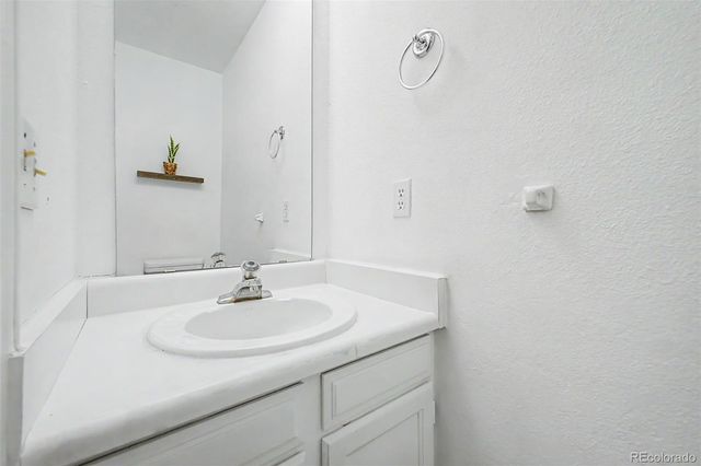 14292 E Hawaii Circle D, Aurora, CO 80012