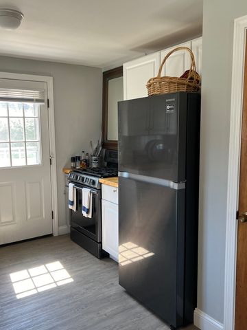 65 Brockton Ave, Scituate, MA 02066