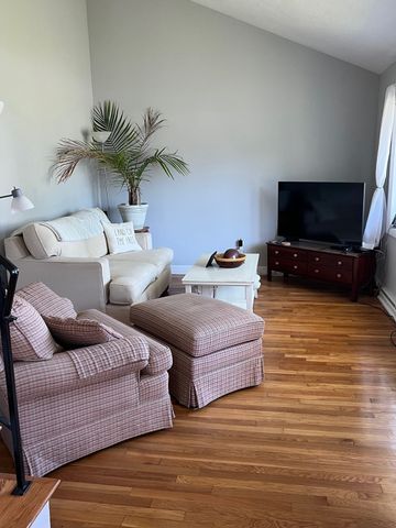 65 Brockton Ave, Scituate, MA 02066