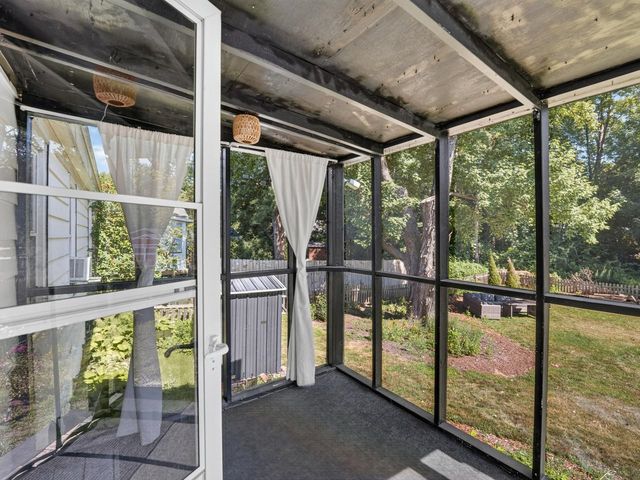 131 Iroquois Avenue, Essex Junction, VT 05452