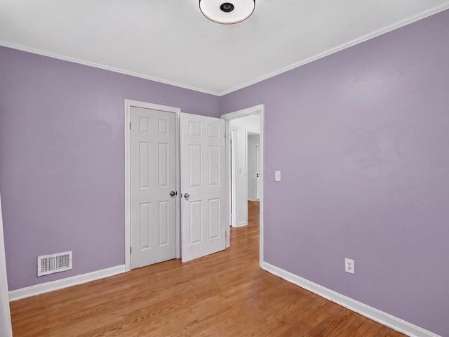 131 Iroquois Avenue, Essex Junction, VT 05452