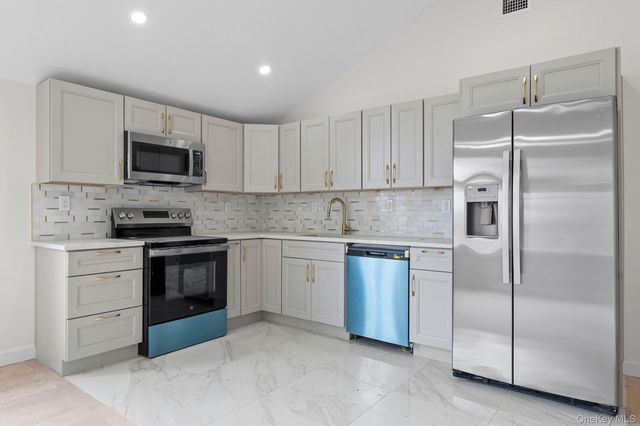 22917 144th Avenue, Springfield Gardens, NY 11413