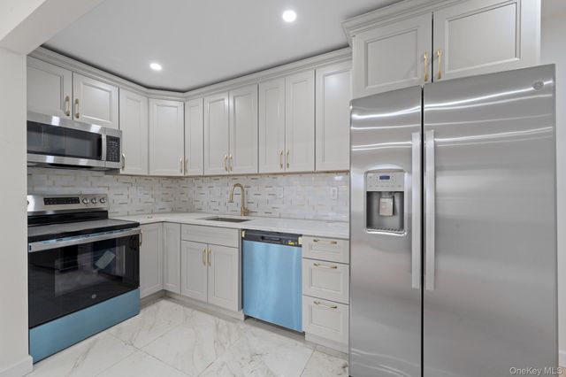 22917 144th Avenue, Springfield Gardens, NY 11413
