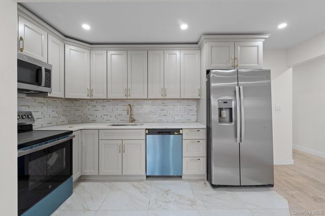 22917 144th Avenue, Springfield Gardens, NY 11413