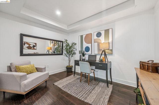 438 W Grand Ave 420, Oakland, CA 94612