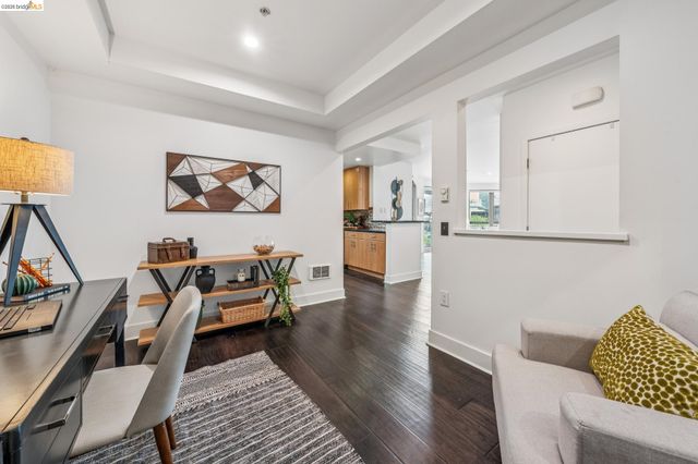 438 W Grand Ave 420, Oakland, CA 94612