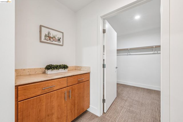 438 W Grand Ave 420, Oakland, CA 94612