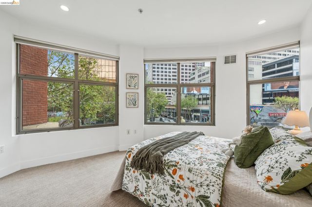 438 W Grand Ave 420, Oakland, CA 94612