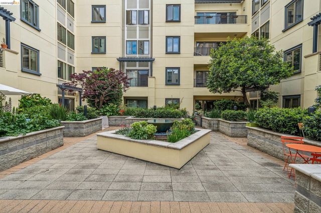 438 W Grand Ave 420, Oakland, CA 94612