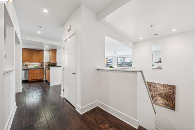 438 W Grand Ave 420, Oakland, CA 94612