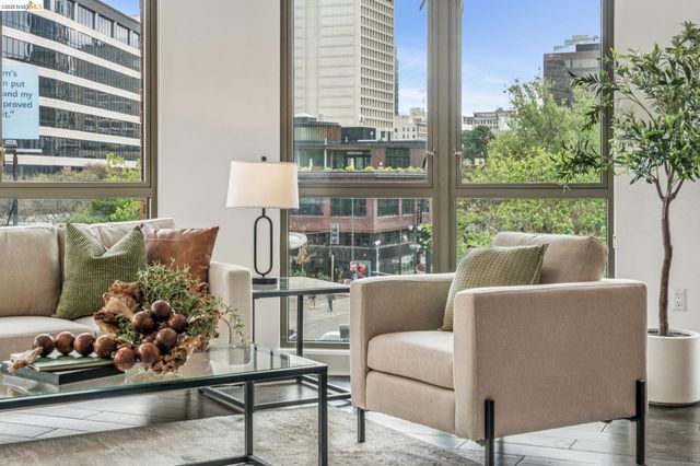 438 W Grand Ave 420, Oakland, CA 94612