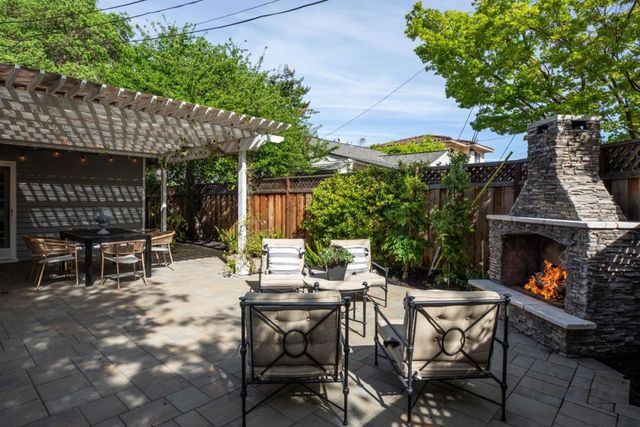 793 Calderon Avenue, Mountain View, CA 94041