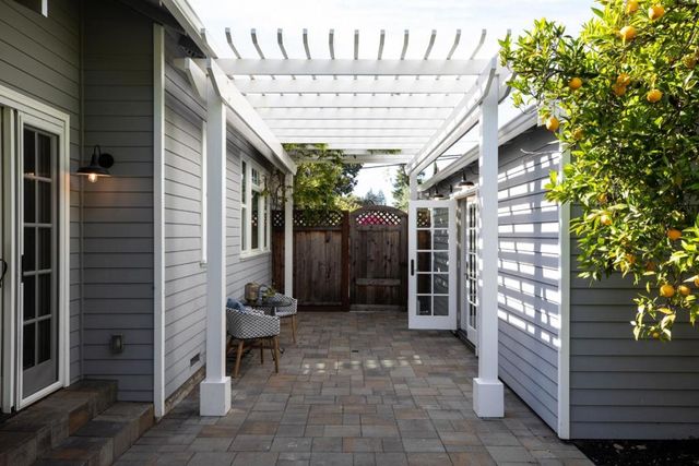 793 Calderon Avenue, Mountain View, CA 94041