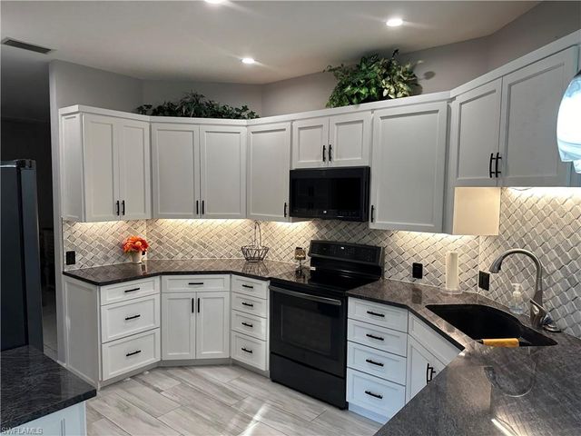 8564 Fairway BEND, Estero, FL 33967