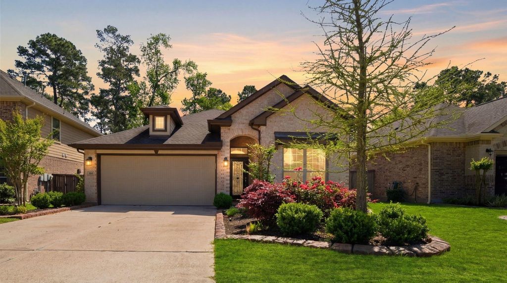 124 Cobble Medley Court, Conroe, TX 77318