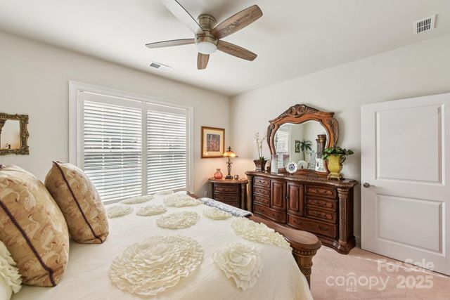 5105 Chegall Crossing Way, Mount Holly, NC 28120