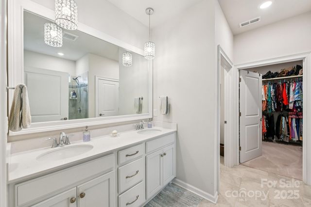 5105 Chegall Crossing Way, Mount Holly, NC 28120