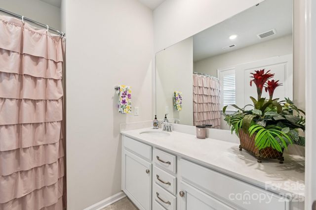 5105 Chegall Crossing Way, Mount Holly, NC 28120