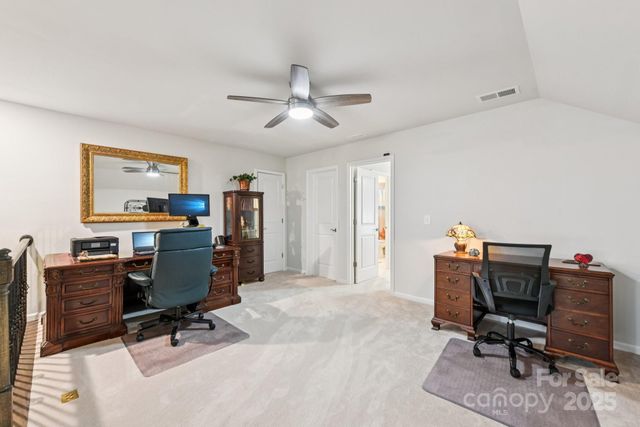 5105 Chegall Crossing Way, Mount Holly, NC 28120