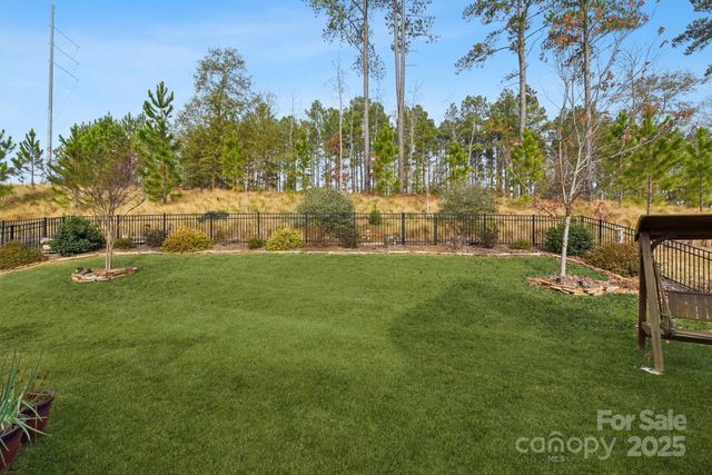5105 Chegall Crossing Way, Mount Holly, NC 28120