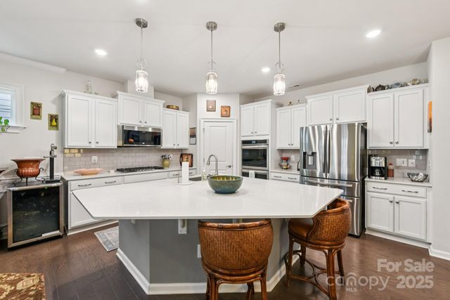 5105 Chegall Crossing Way, Mount Holly, NC 28120