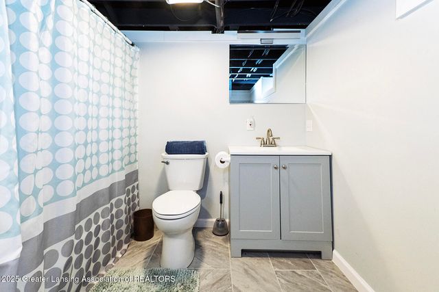 2209 Haslett Road, East Lansing, MI 48823