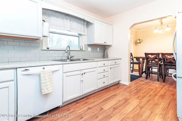 2209 Haslett Road, East Lansing, MI 48823