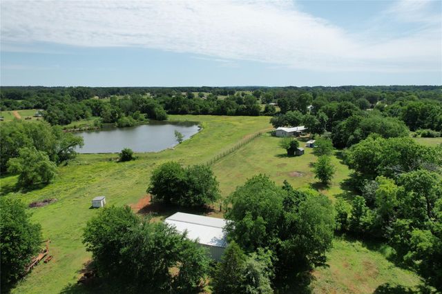 535 County Road 1710, Grapeland, TX 75844