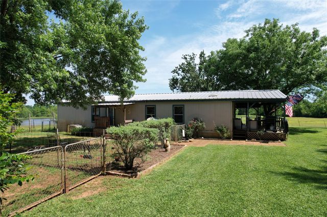 535 County Road 1710, Grapeland, TX 75844